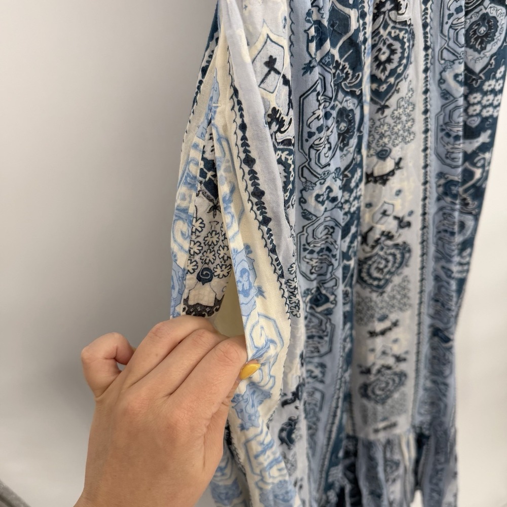 Abercrombie & Fitch Sz MT Blue Bra-Free V Neck Flowy Tiered Tie Back Maxi Dress - Picture 4 of 9